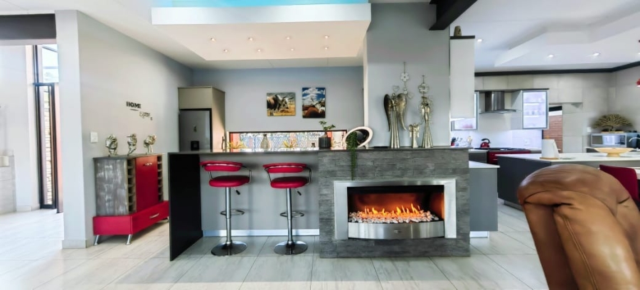 4 Bedroom Property for Sale in Tuscany Ridge North West